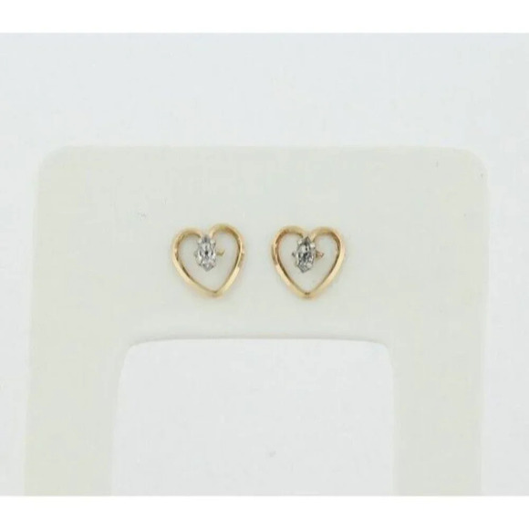 14k Yellow Gold Cubic Zirconia Heart Earrings Stud Post - Picture 3 of 7